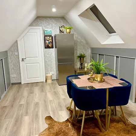 Country Haven Comfy & Sleek Apartment
