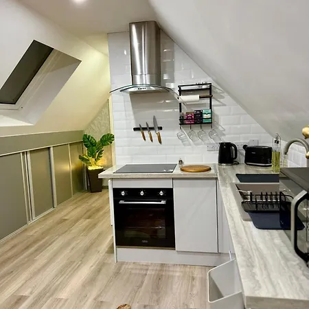 Apartment Country Haven Comfy & Sleek